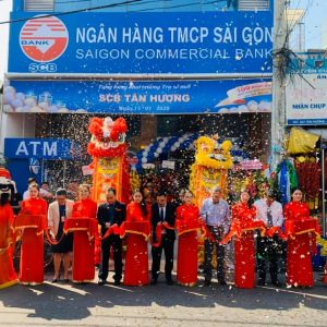 Tổ Chức Khai Trương  