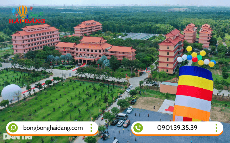 bóng bay kéo Cờ Phật