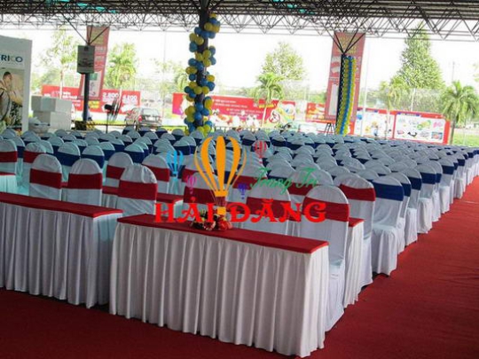 CHO THUÊ BÀN GHẾ KHAI TRƯƠNG