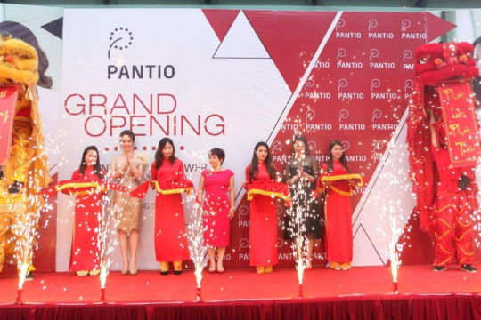 Pháo Sáng Sự Kiện - Pháo Sân Khấu